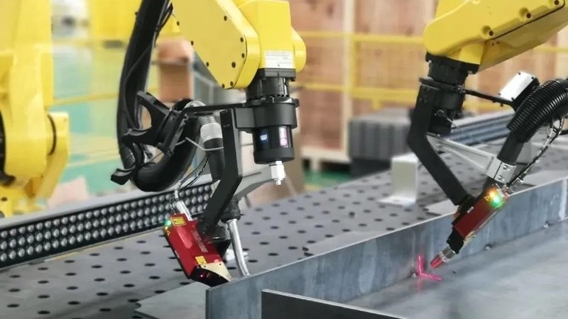 成都机器人焊接工作站：揭秘其核心技术与选型要点